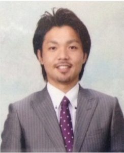 娘が3歳の七五三の時の僕の写真(笑)