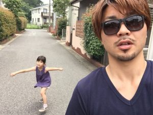 なんか道端でメッチャ踊ってた…^^;