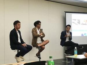 左から黒川社長、ファシリテーター短パン社長、田中社長