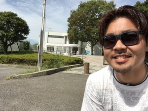 もう娘が一緒に写真を撮ってくれなくなった…(笑)ので1人…。