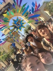 念願のUSJ☆ ハリポタに感動(T_T) りゅーじと2人でダイナソーにも乗りました! しょーたとしもじは逃げました😡