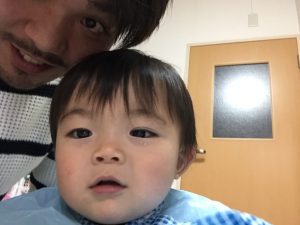 よし!いくでーーー!その伸びきった前髪切るからね〜