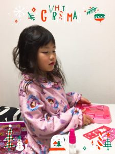 髪の毛が張り付いてます…
