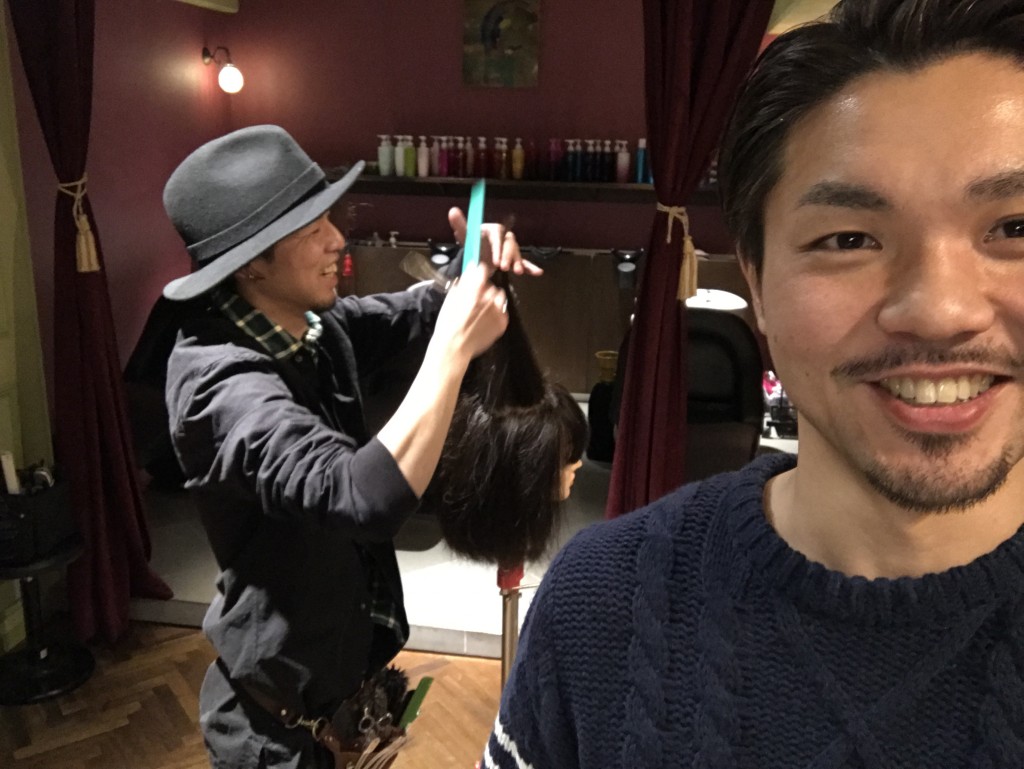 メッチャ笑ってます!